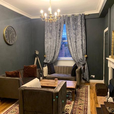 Glamours Stylish Victorian Apartment Near City Centre Единбург Екстериор снимка