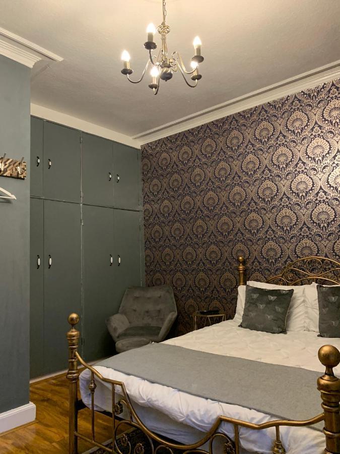 Glamours Stylish Victorian Apartment Near City Centre Единбург Екстериор снимка